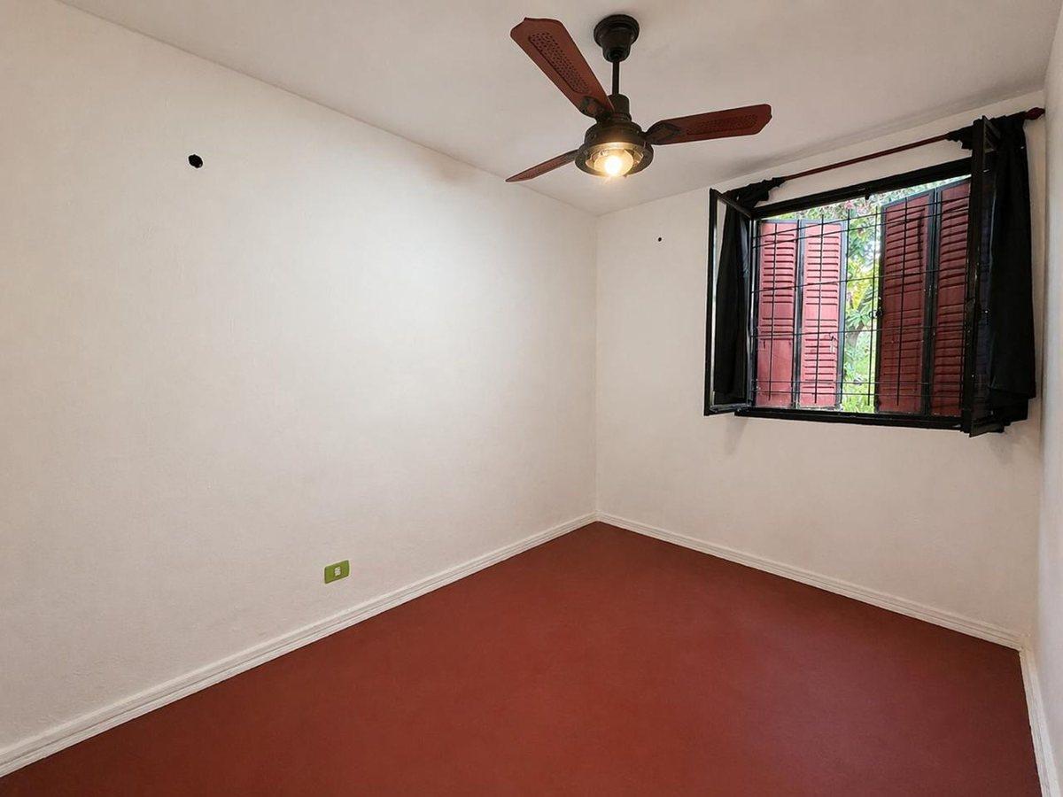 Foto de VENTA DEPTO 3 AMB PB HAEDO FRENTE A UTN, imagen 1