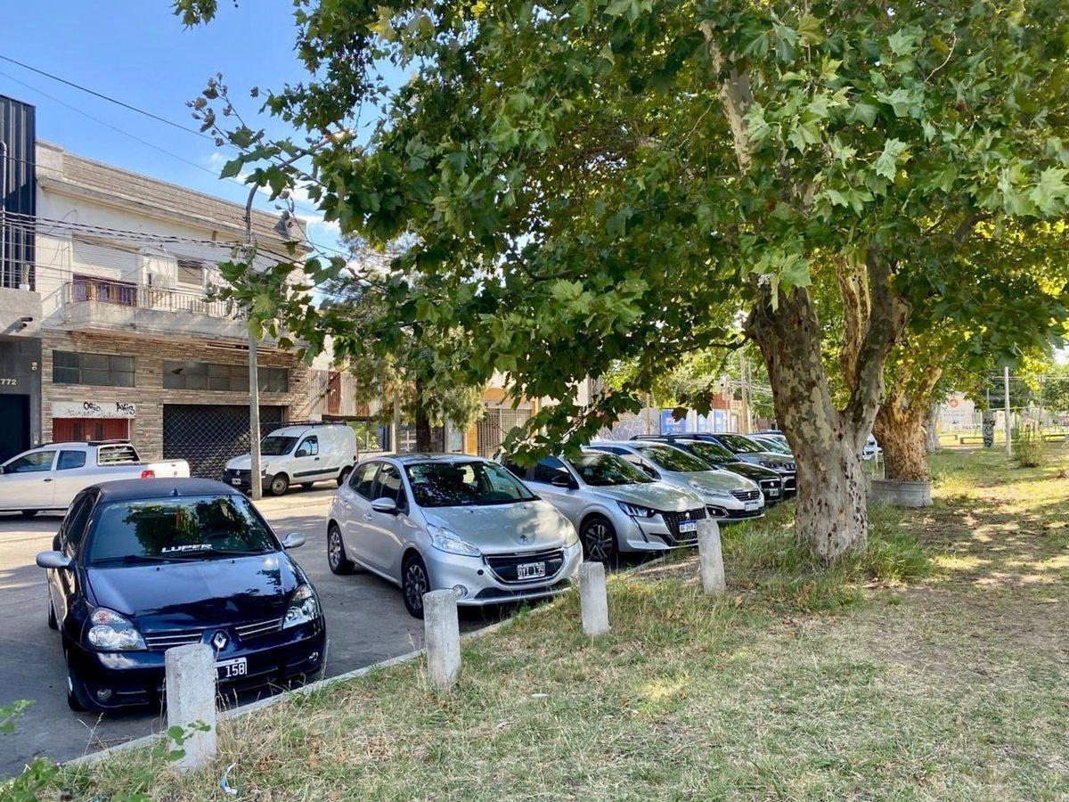 Foto de VENTA LOCAL/DEPÓSITO+ DEPTO 4 AMB ESTACION PALOMAR, imagen 5