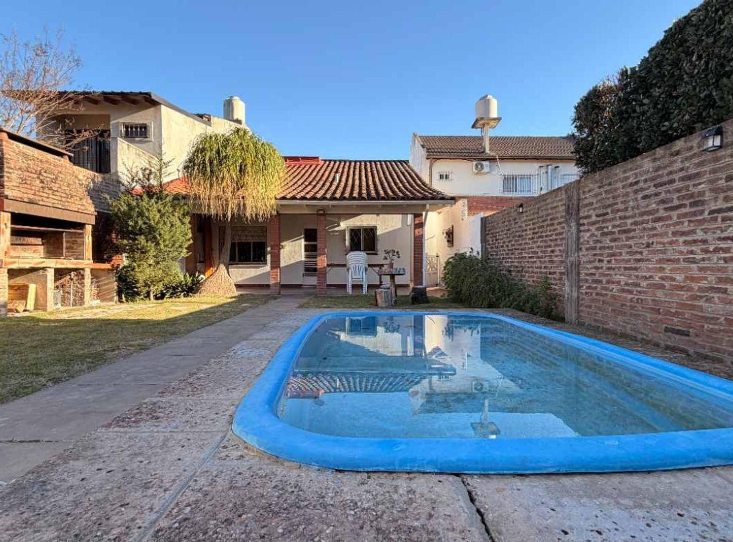 Foto de Venta Casa 3 amb Hurlingham Playroom jardín pileta, imagen 5