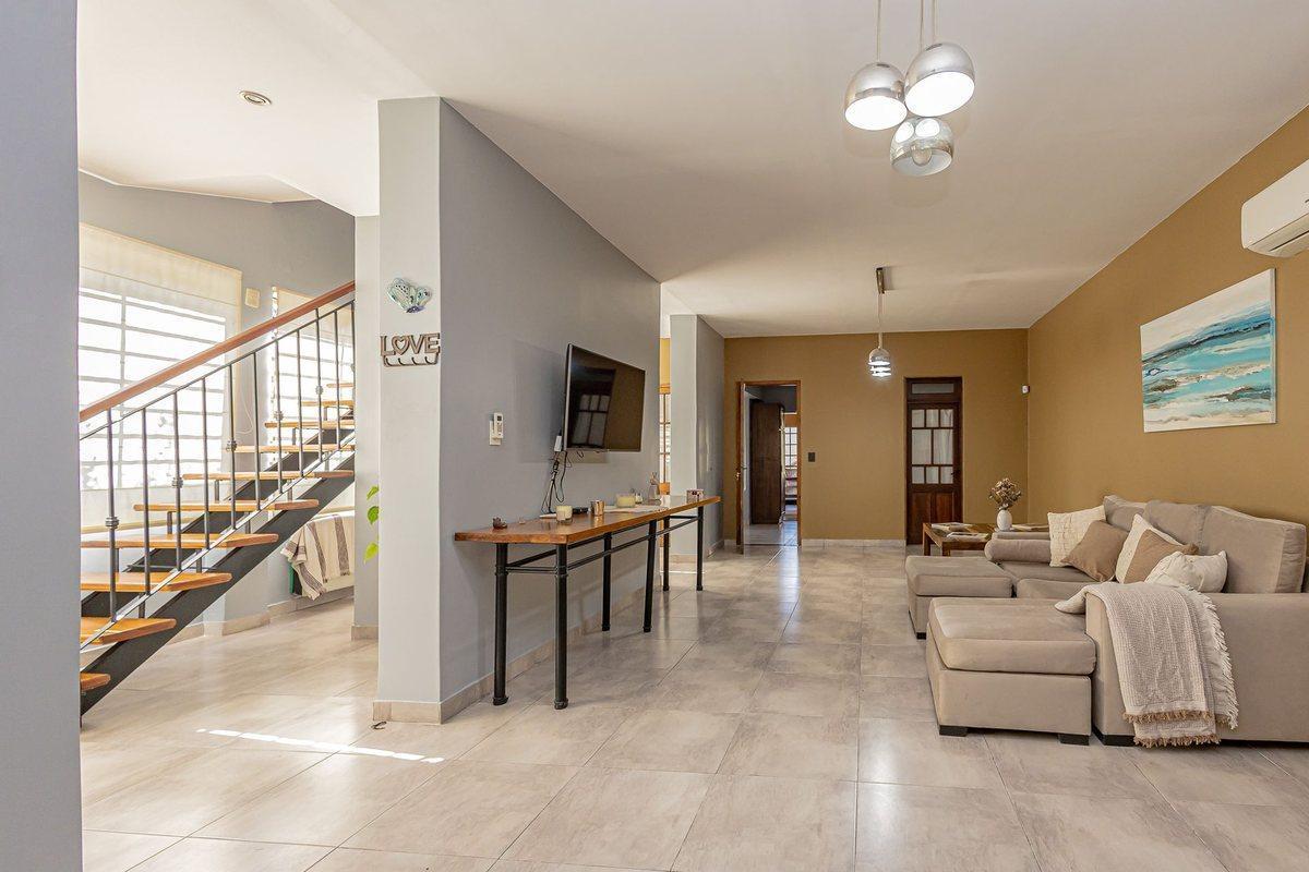 Foto de VENTA CASA 5 AMBIENTES EN PADUA APTA CREDITO, imagen 3