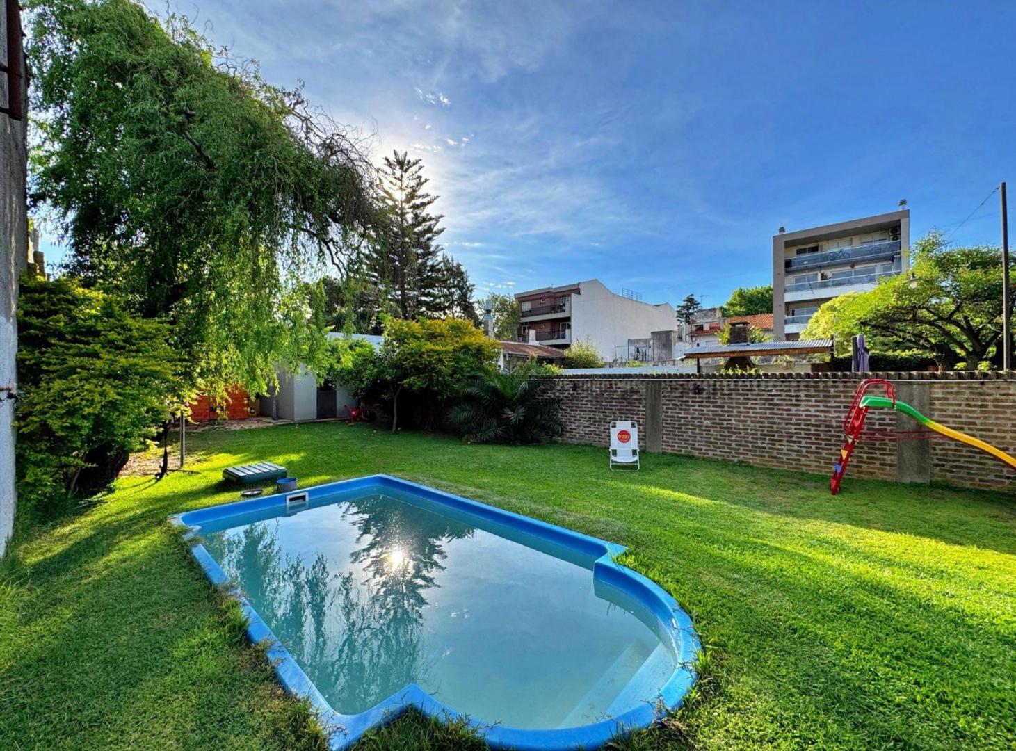 Foto de Venta Casa 4 amb Florida Lote 484m2 Pileta/jardín, imagen 4
