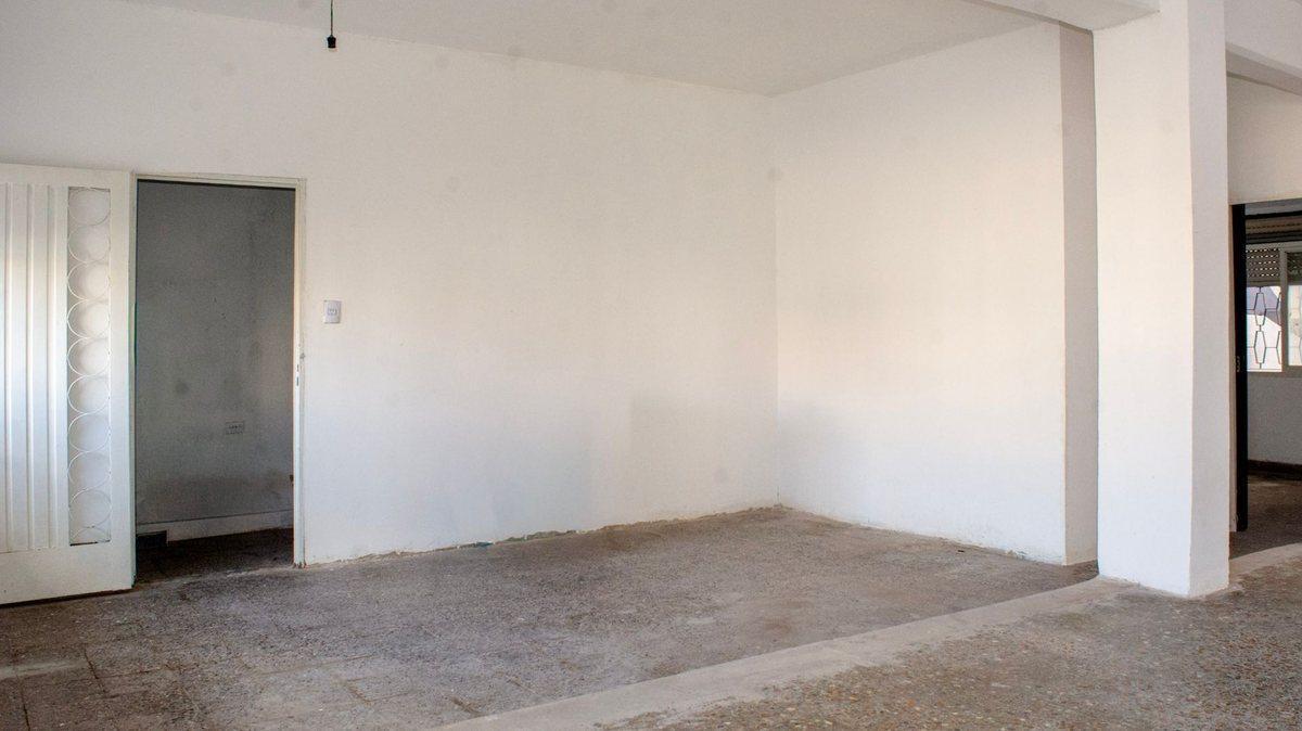Foto de VENTA CASA MULTIFAMILIAR 6 AMB LA TABLADA C GALPON, imagen 5