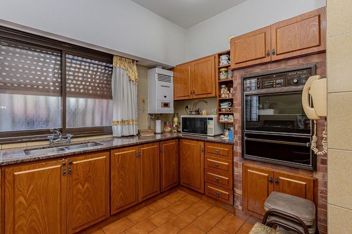 Foto de IMPECABLE Y AMPLIO PH EN VILLA SARMIENTO, imagen 1