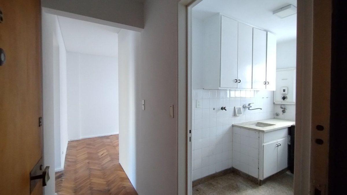 Foto de VENTA DTO 2 AMB CABALLITO BAJ. EXPENSAS SBTE A Y E, imagen 1