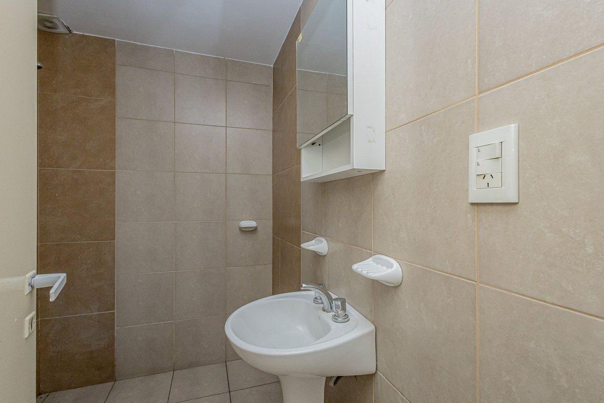 Foto de VENTA DE MONOAMBIENTE COCHERA MORON. APTO CREDITO., imagen 1