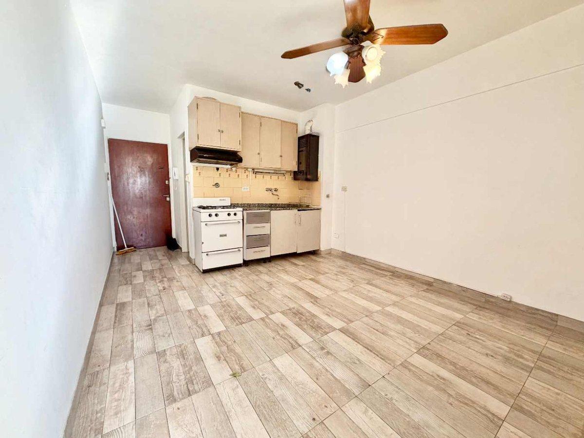 Foto de VENTA MONOAMB DIV BALCÓN APTO CREDITO- SAENZ PEÑA, imagen 1