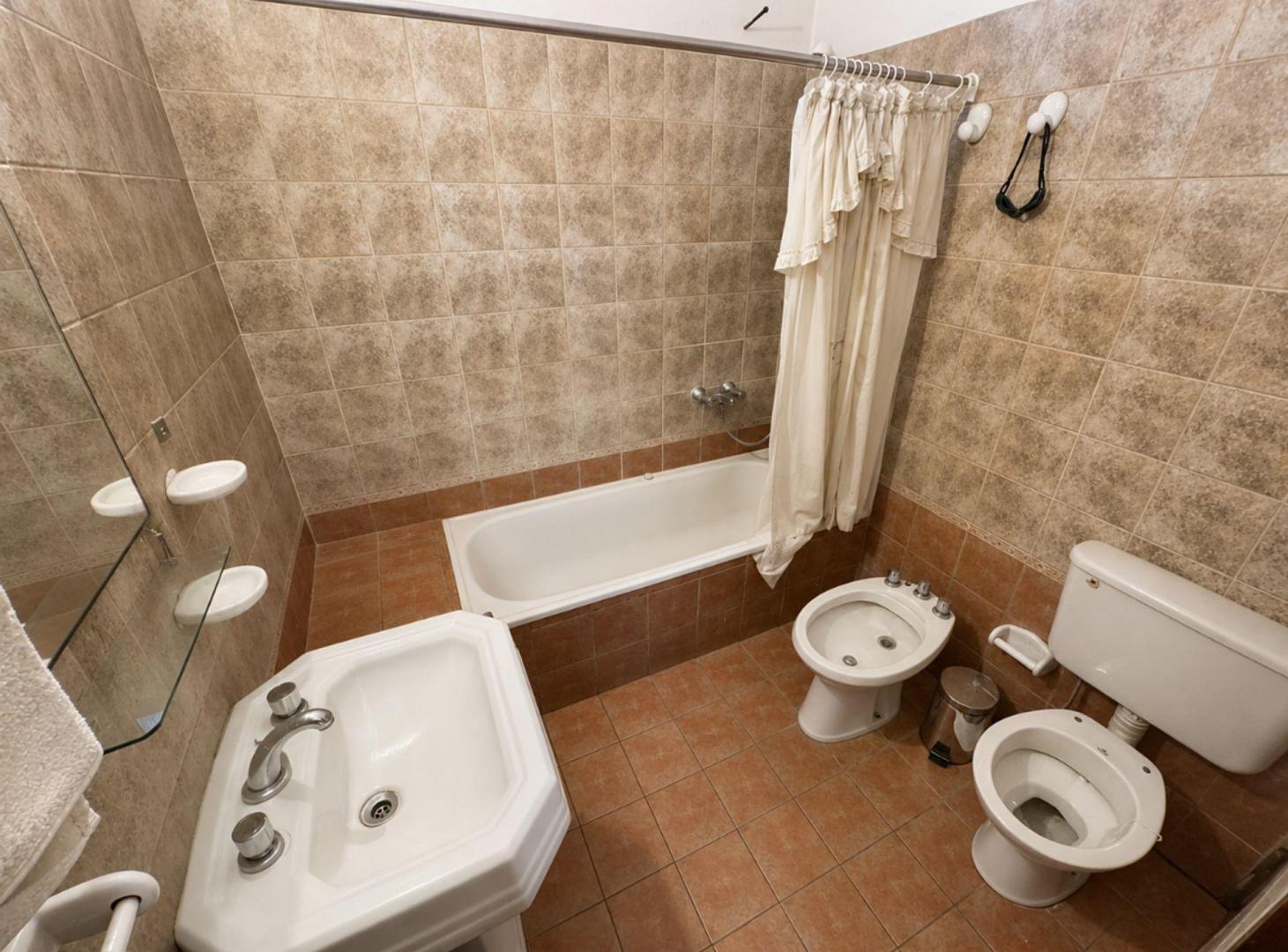 Foto de VENTA CASA 4 AMBIENTES EN ITUZAINGO NORTE, imagen 3