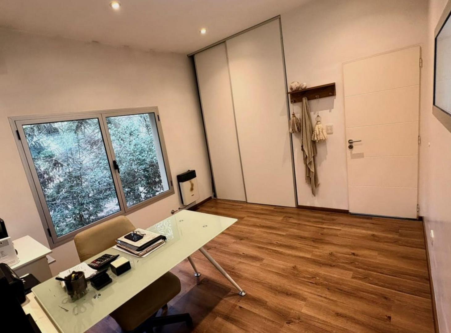 Foto de VENTA CASA 5 AMB PARQUE LELOIR PISCINA, imagen 5
