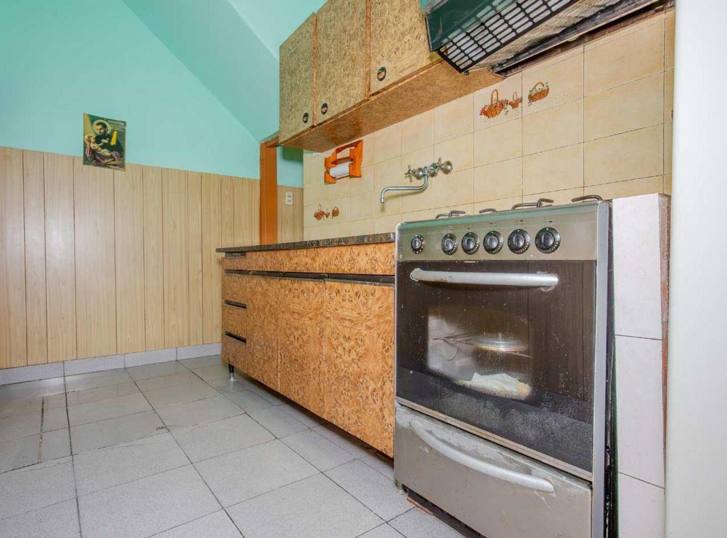 Foto de Venta PH 3 amb - I. Casanova - patio - galpón, imagen 2