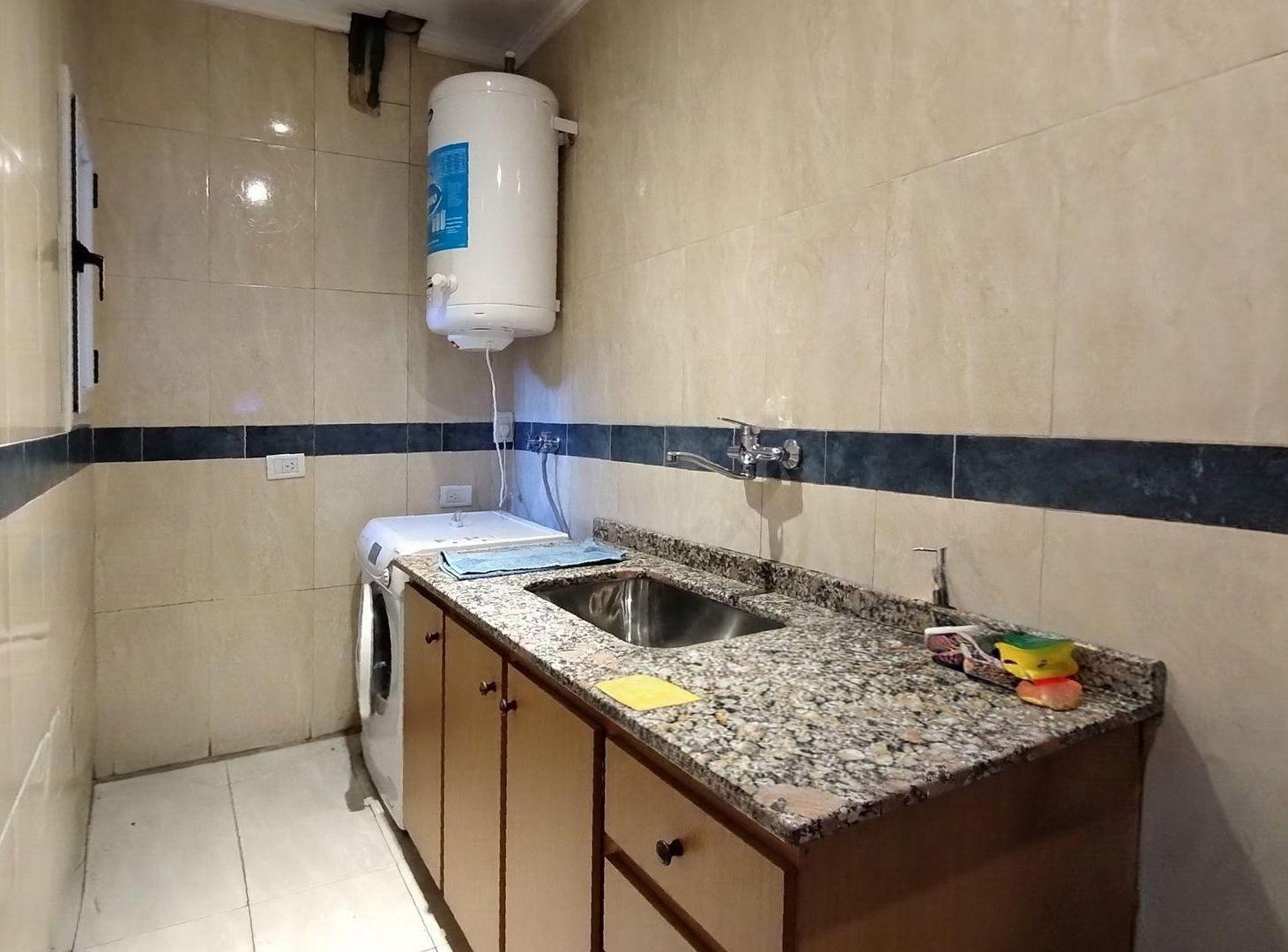 Foto de VENTA LOCAL + PH 4 AMB SAN JUSTO RUTA 3, imagen 4