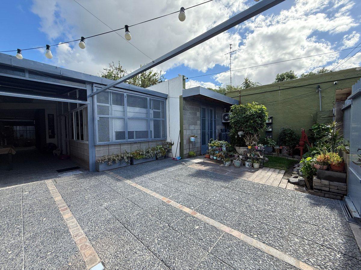 Foto de Venta casa 3 amb. William Morris cochera quincho, imagen 4