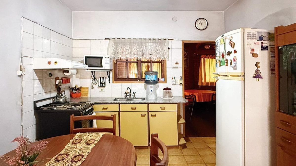 Foto de VENTA CASA 4 AMB. P. QUIRNO HURLINGHAM LOTE 490 MT, imagen 2