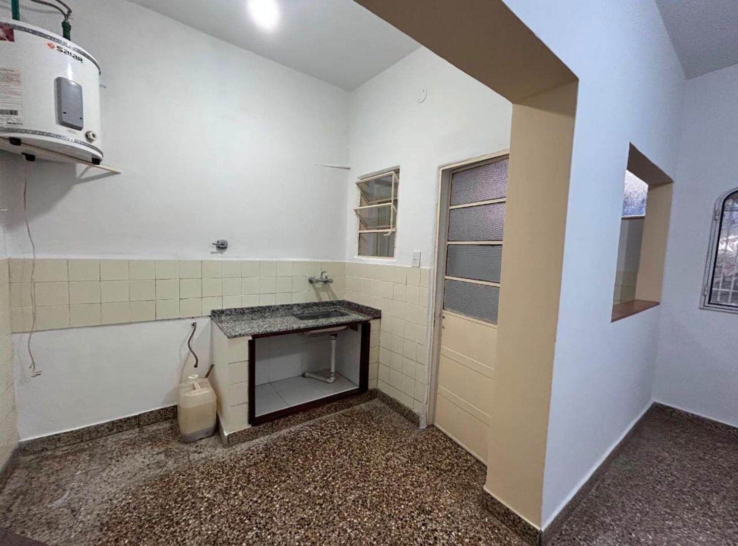 Foto de Venta PH 2 Amb - Av. San Martin Lomas Del Mirador, imagen 2