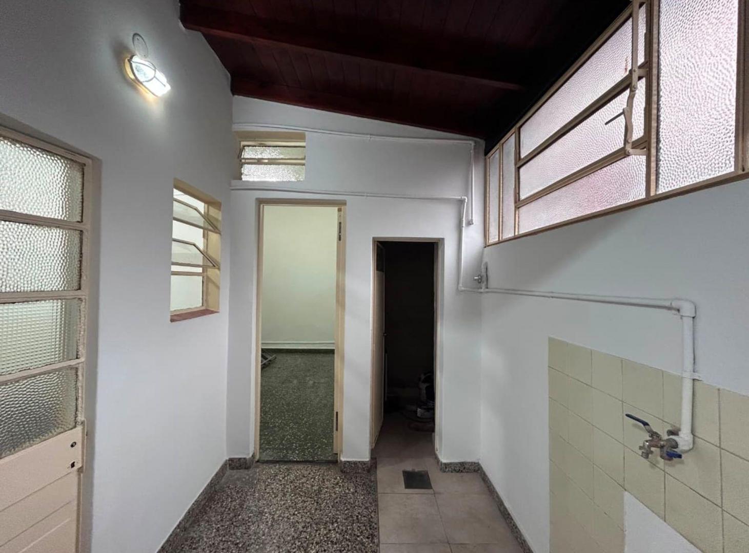 Foto de Venta PH 2 Amb - Av. San Martin Lomas Del Mirador, imagen 4
