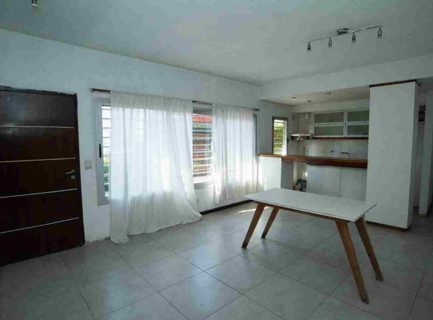 Foto de VENTA CASA 3 AMB MALVINAS ARGENTINAS, imagen 1