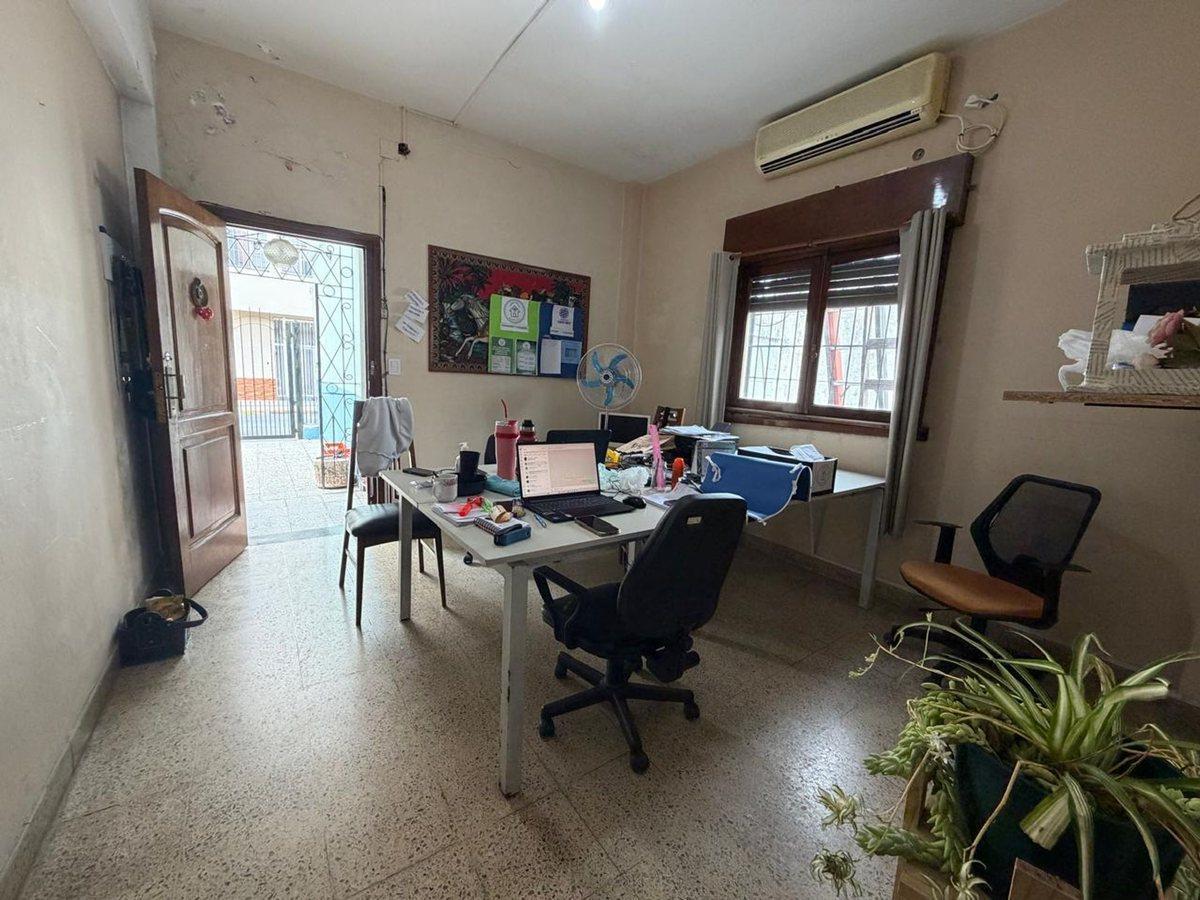Foto de VENTA CASA 4 AMB EN ISIDRO CASANOVA + LOCAL, imagen 5
