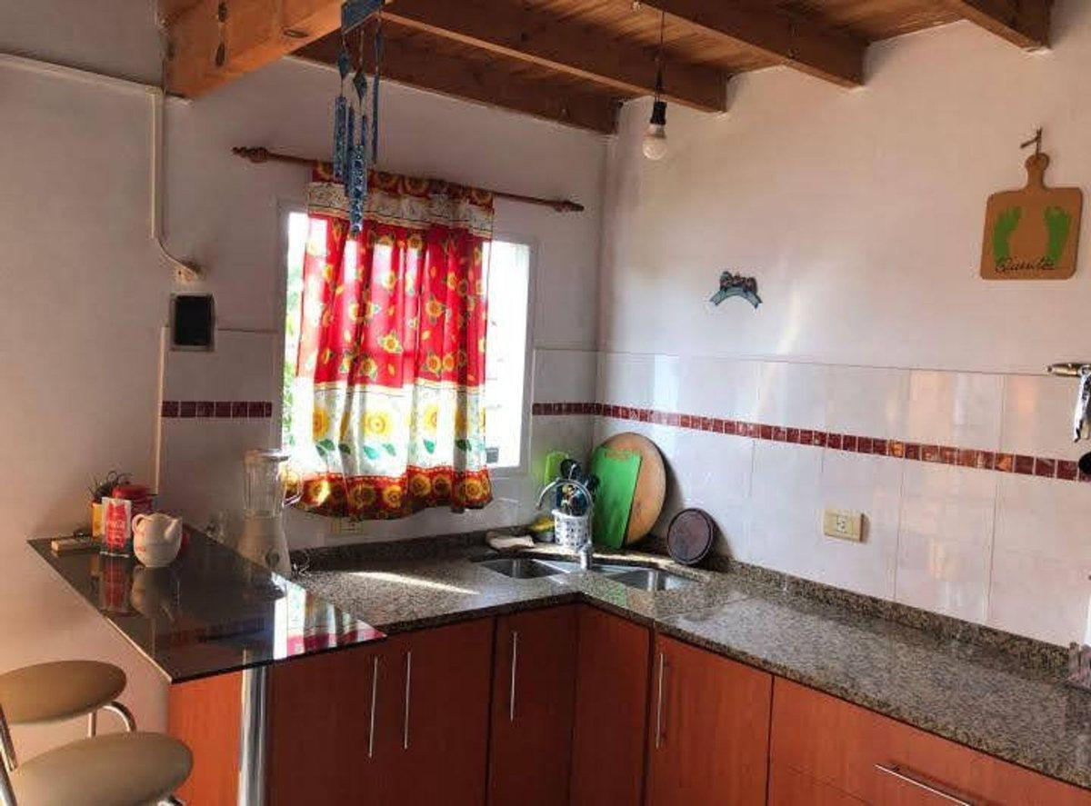 Foto de VENTA CASA 6 AMBIENTES CASEROS IDEAL MULTIFAMILIAR, imagen 2
