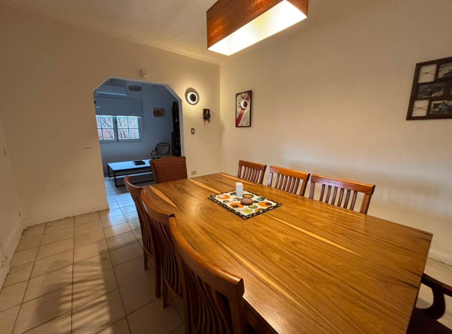 Foto de Venta Casa 3 amb - Ituzaingó - Jardín - cochera, imagen 3