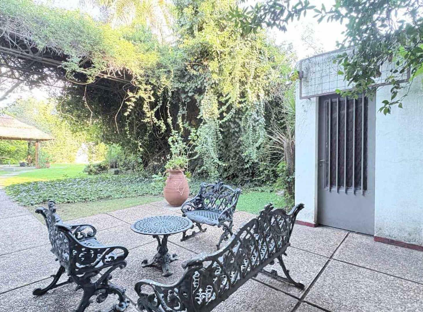 Foto de Venta casa 3 amb. c/ Pileta Parque San Martin, imagen 4