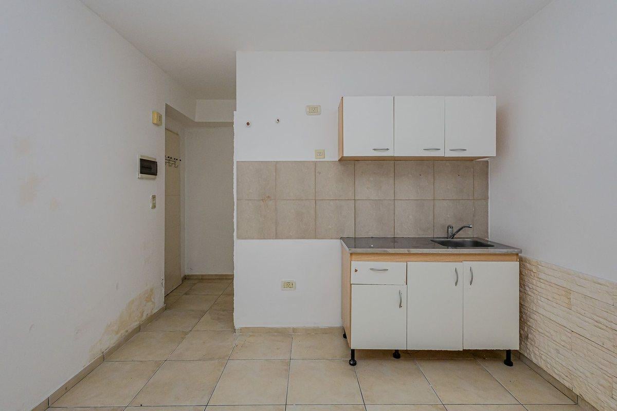 Foto de VENTA DE MONOAMBIENTE COCHERA MORON. APTO CREDITO., imagen 2