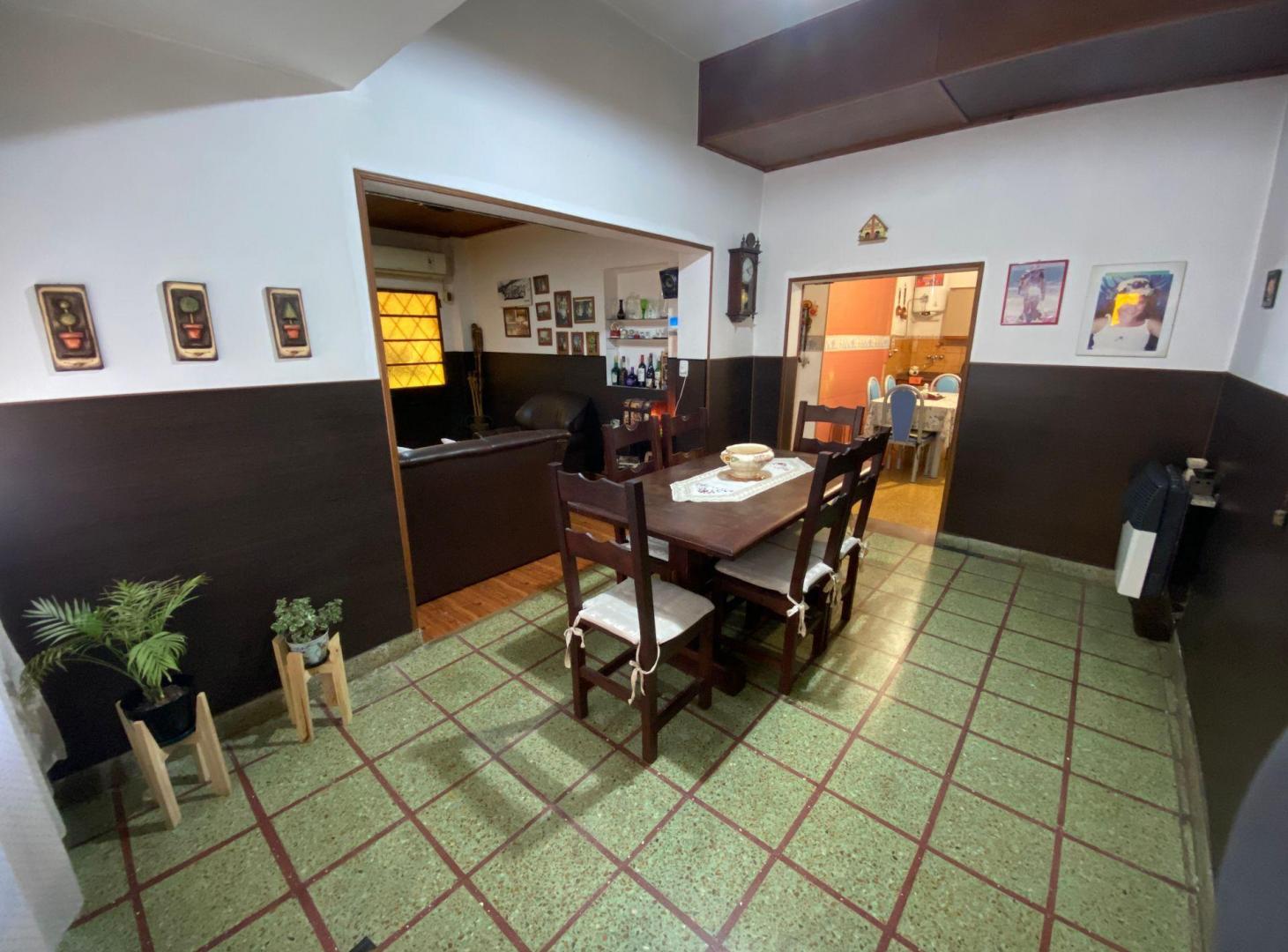 Foto de VENTA PH TIPO CASA 4 AMB- COCHERA- W. MORRIS, imagen 1