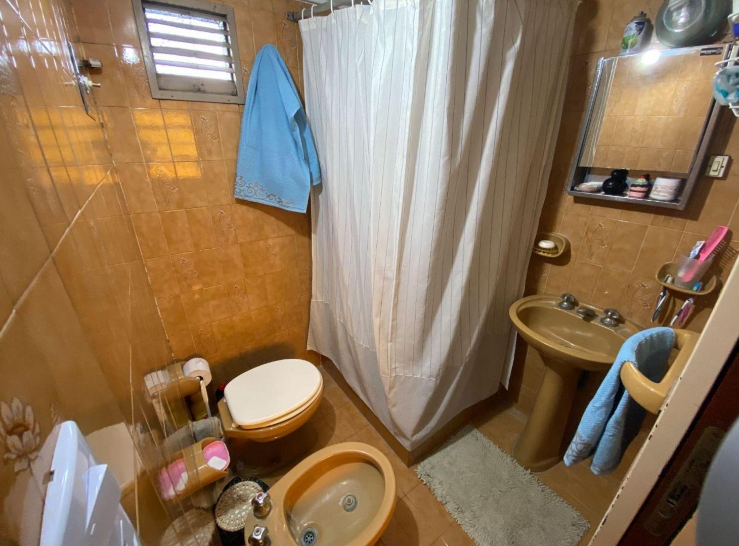 Foto de VENTA PH TIPO CASA 4 AMB- COCHERA- W. MORRIS, imagen 5