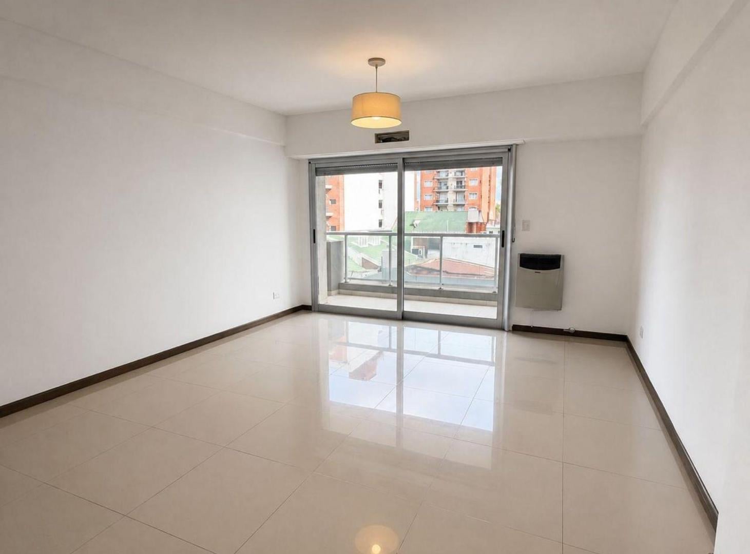 Foto de VENTA DEPARTAMENTO 2 AMBIENTES EN MORÓN C/COCHERA, imagen 5