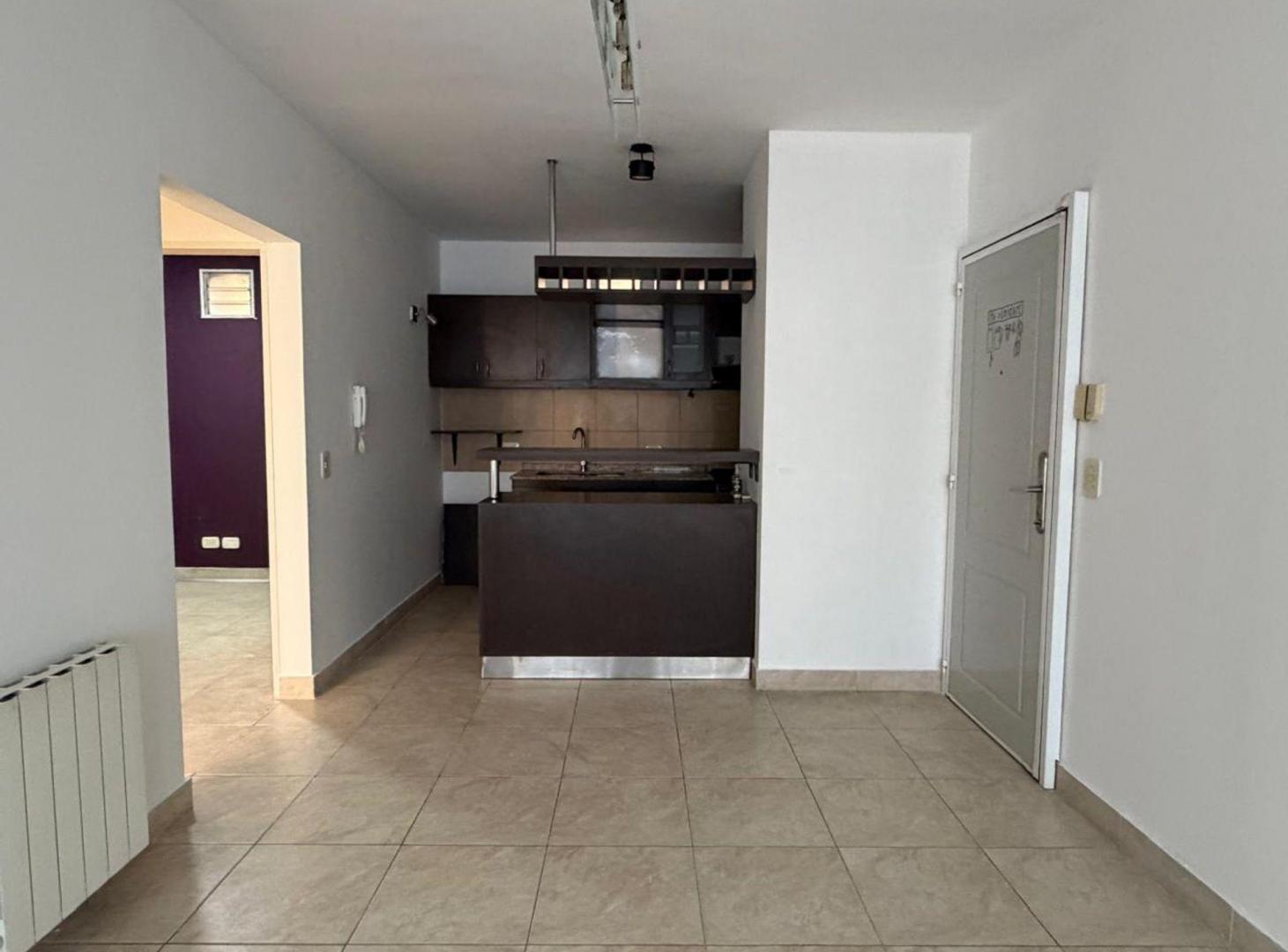 Foto de VENTA DEPTO 3 AMBIENTES EN CASTELAR - C/ COCHERA, imagen 5