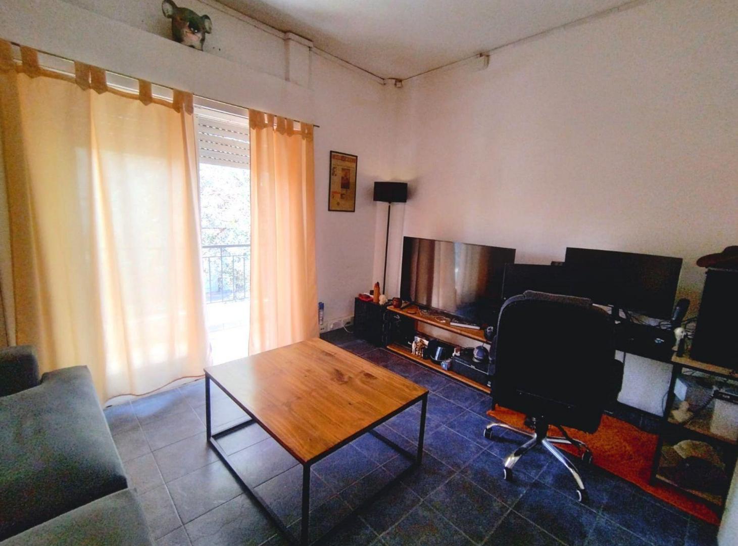 Foto de VENTA PH 2 AMB. EL PALOMAR CON TERRAZA Y BALCON, imagen 1