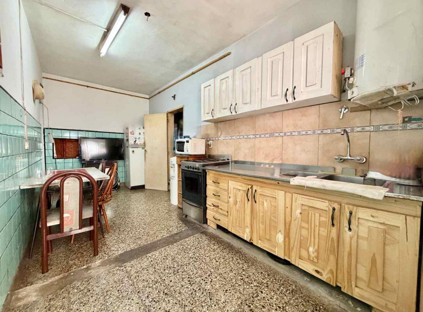 Foto de VENTA CASA 3 AMB C/COCH. V. TESEI CERCA COLECTORA, imagen 4