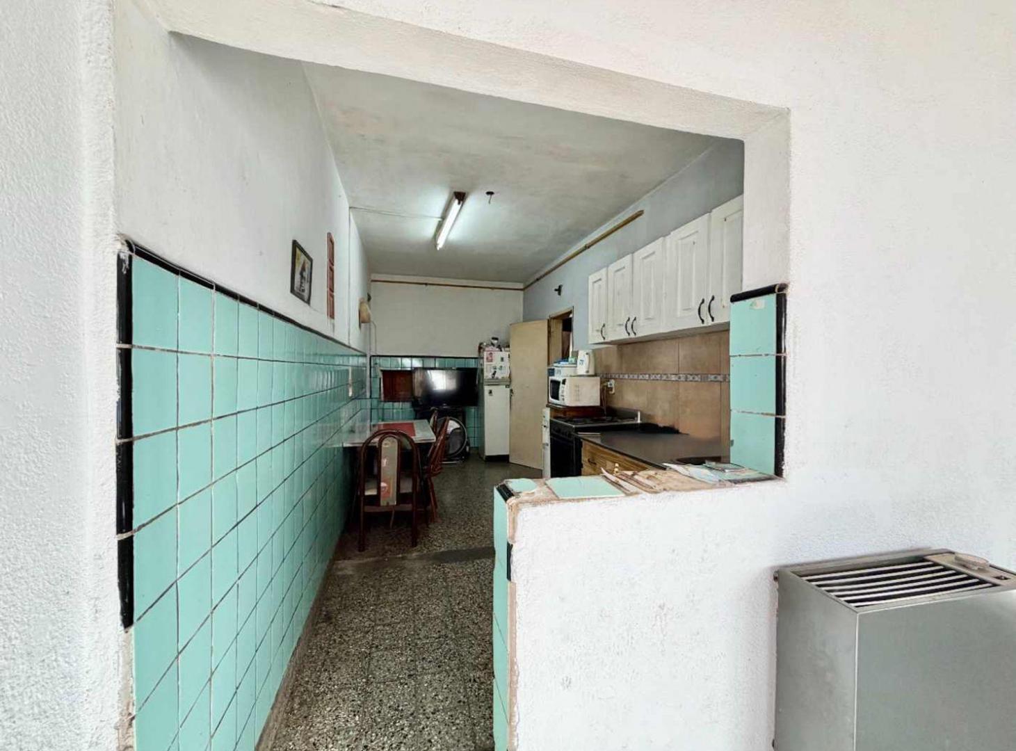Foto de VENTA CASA 3 AMB C/COCH. V. TESEI CERCA COLECTORA, imagen 5