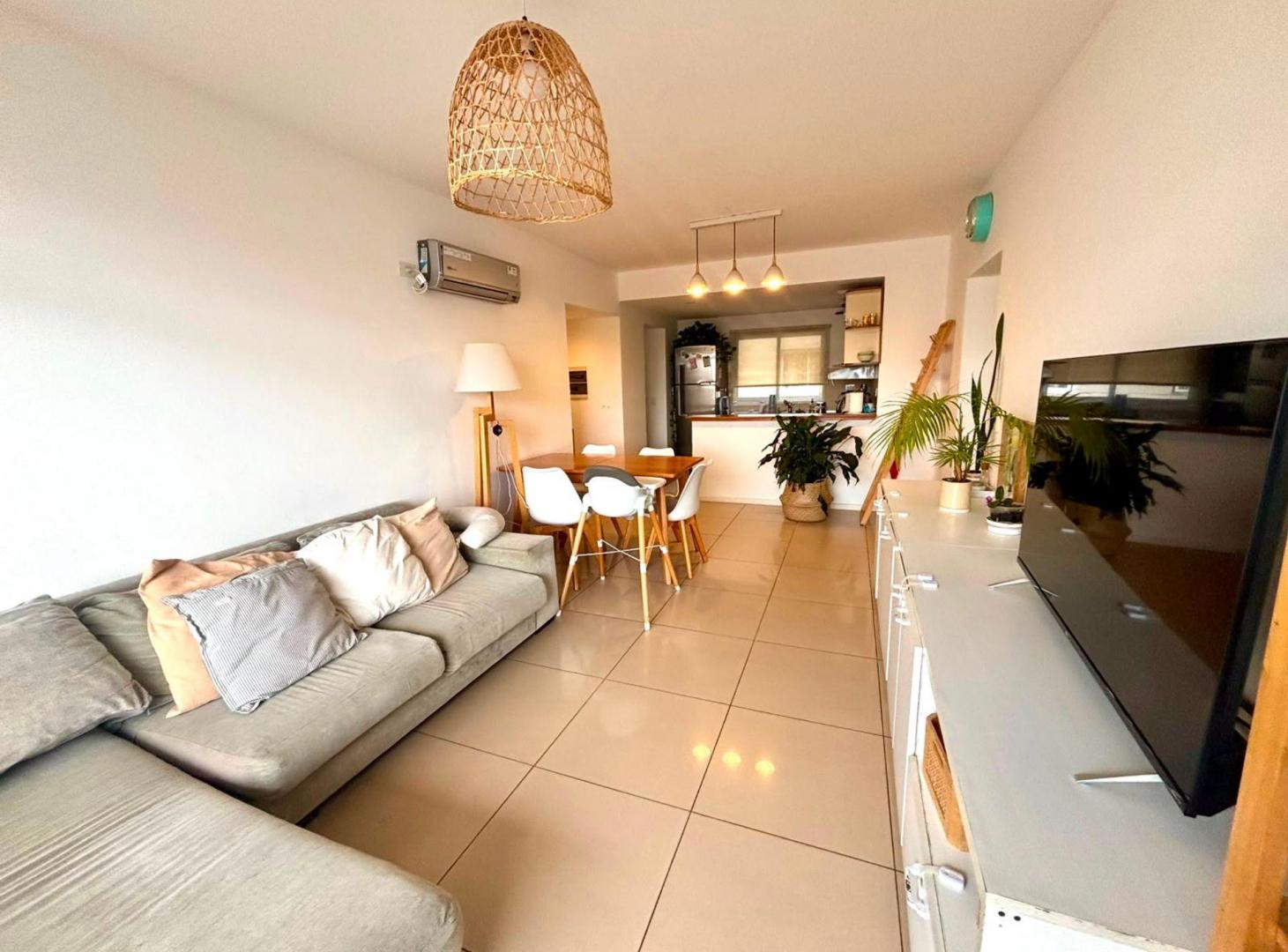 Foto de Venta Depto 3 amb - balcón - cochera - Parque Chas, imagen 1