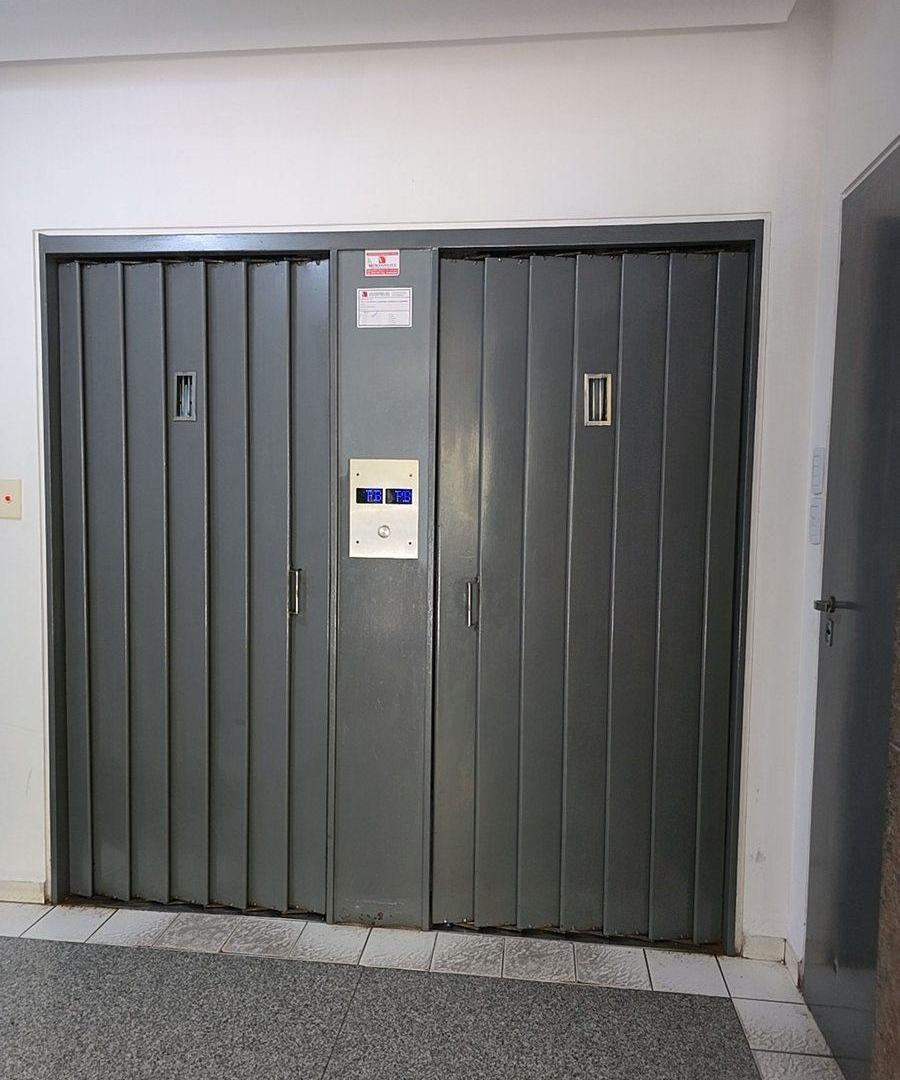 Foto de VENTA DEPTO 2 AMBIENTES AL FRENTE c/ BALCÓN -RAMOS, imagen 4