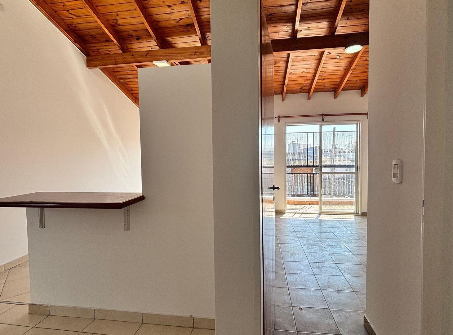 Foto de VENTA DPTO RAMOS MEJIA APTO CREDITO+PATIO+COCH+TZA, imagen 5