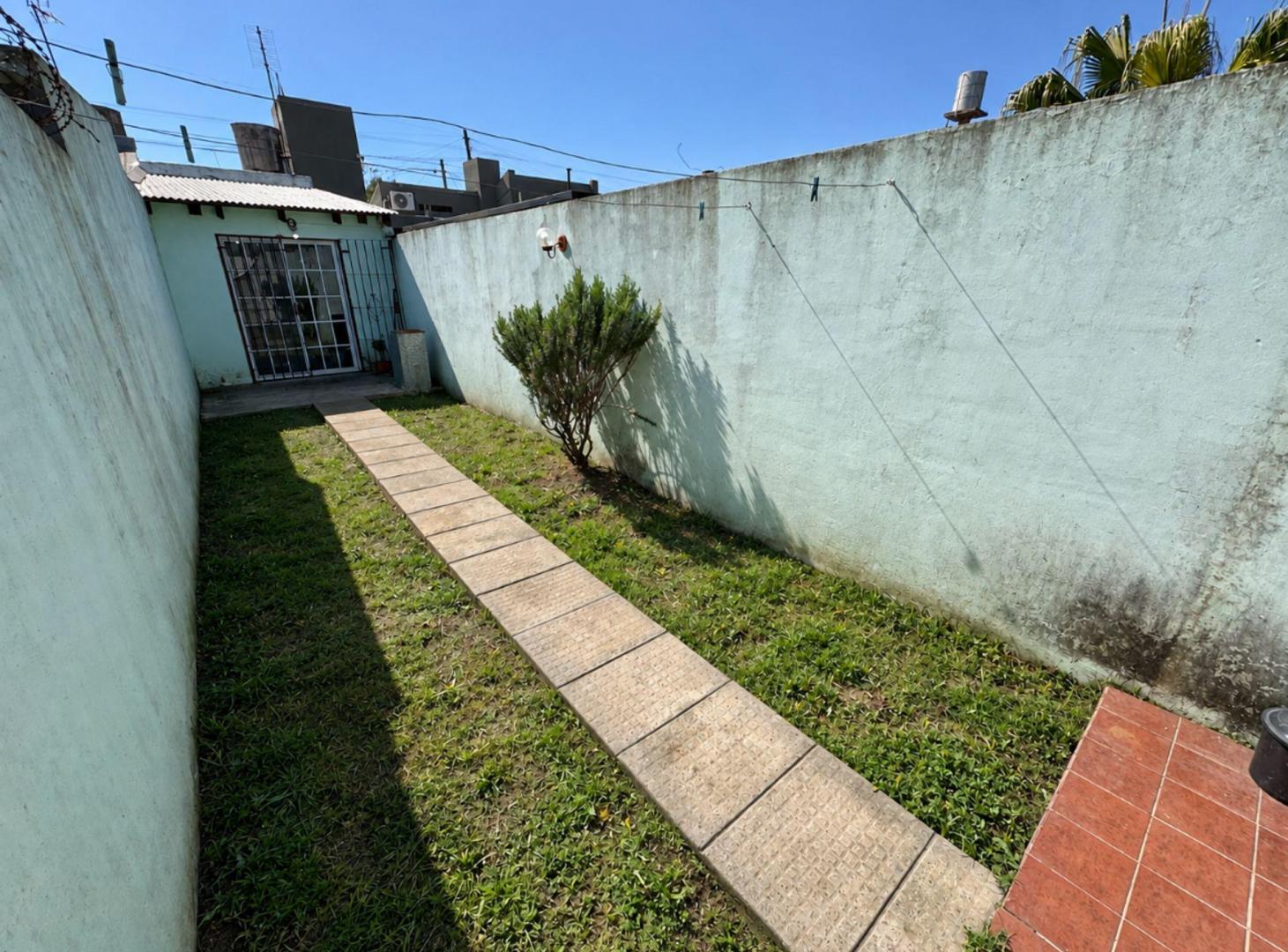 Foto de VENTA PH INDEPENDIENTE 3 AMBIENTES ITUZAINGO SUR, imagen 4