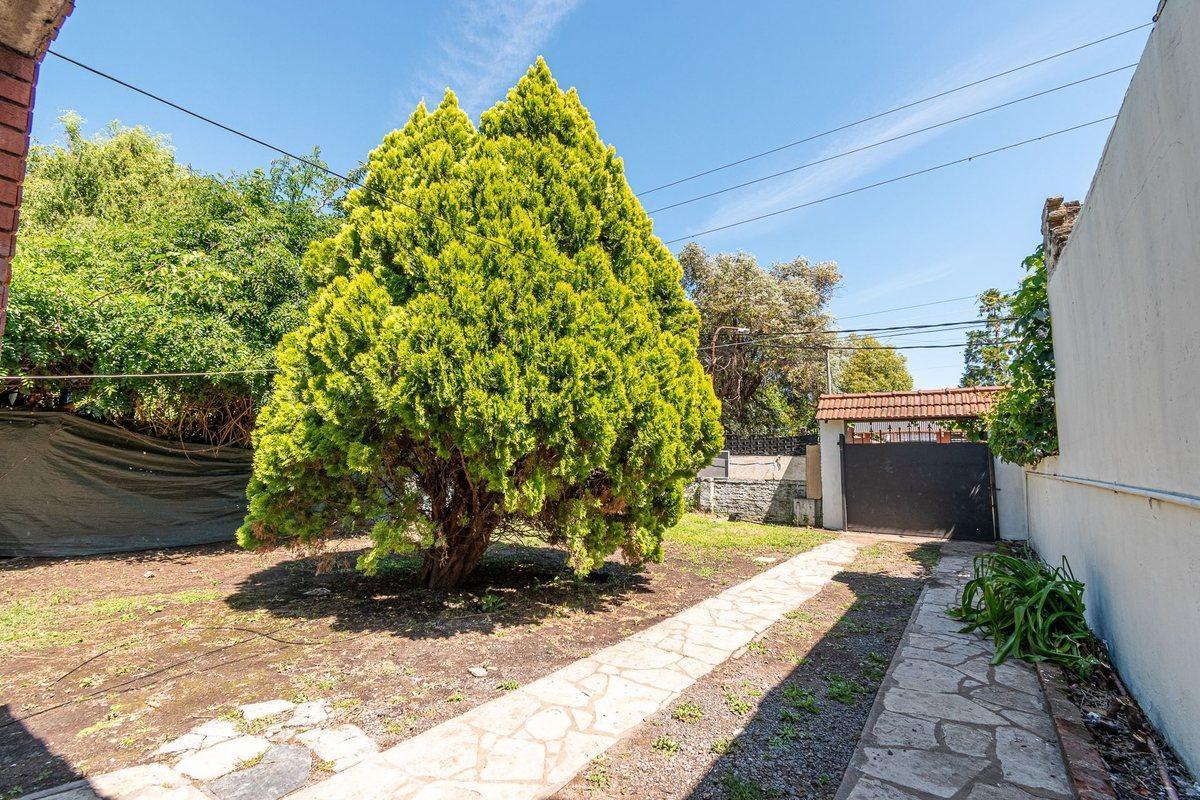 Foto de VENTA CASA 3 AMB. JARDIN, COCHERA . MONTE GRANDE, imagen 3