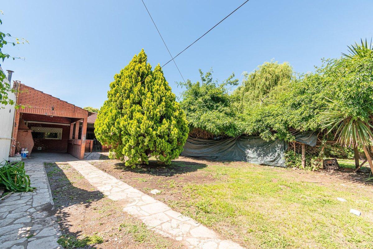 Foto de VENTA CASA 3 AMB. JARDIN, COCHERA . MONTE GRANDE, imagen 2