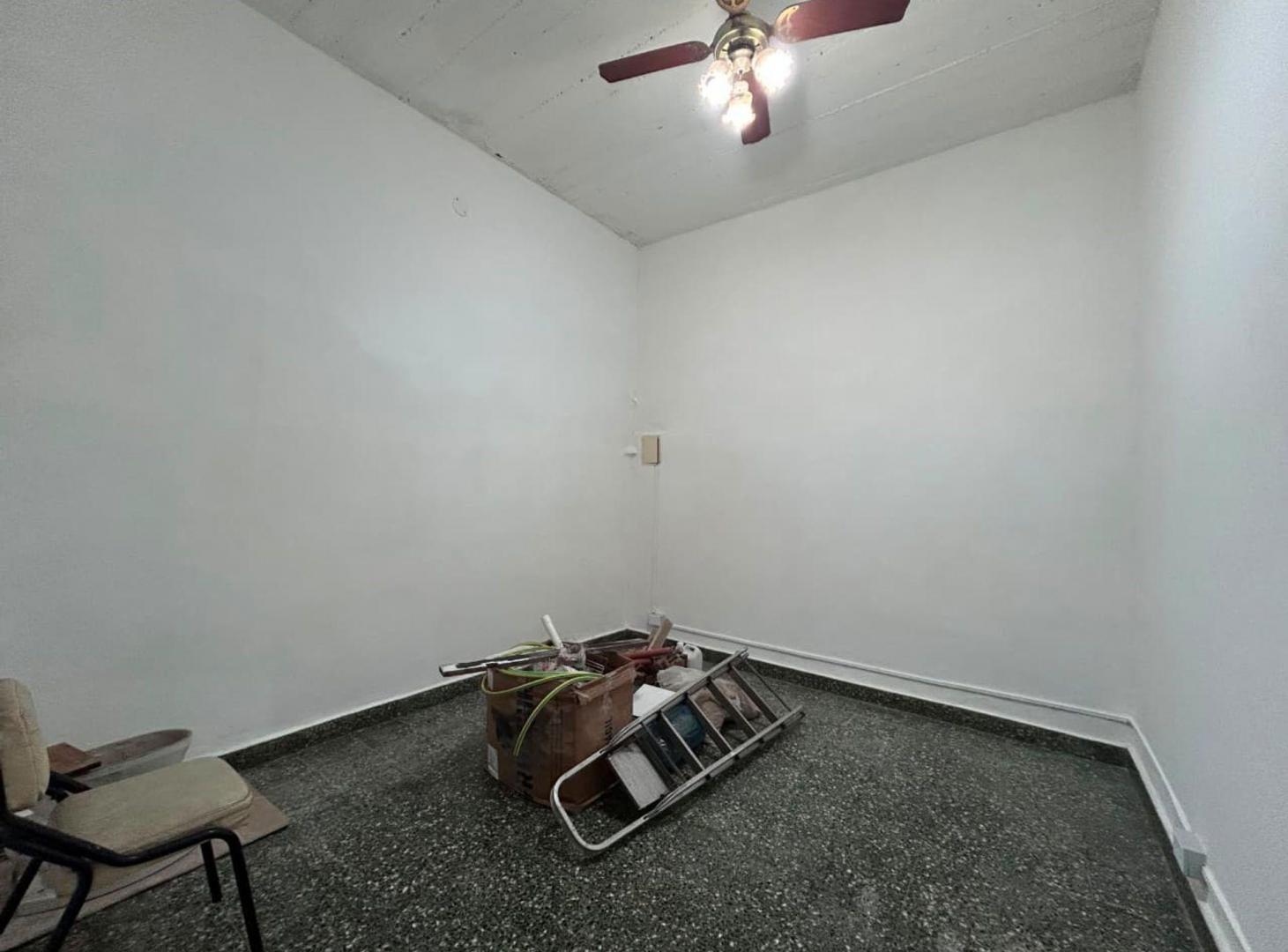 Foto de Venta PH 2 Amb - Av. San Martin Lomas Del Mirador, imagen 2