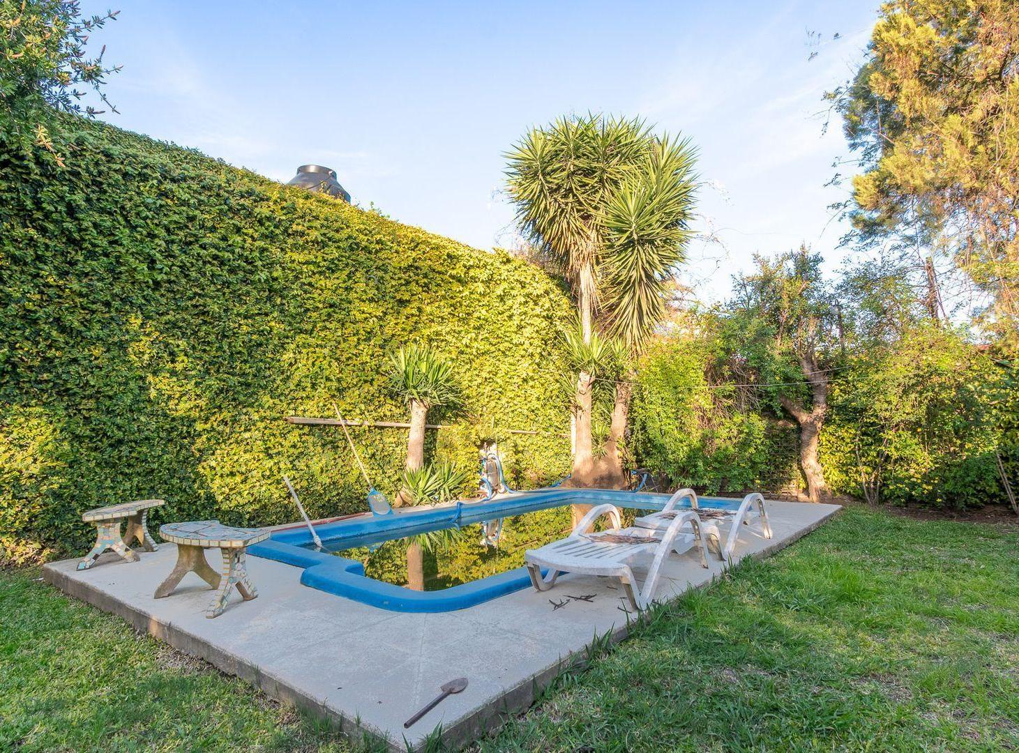 Foto de VENTA PH TIPO CASA HAEDO NORTE C/PILETA Y PARQUE, imagen 1