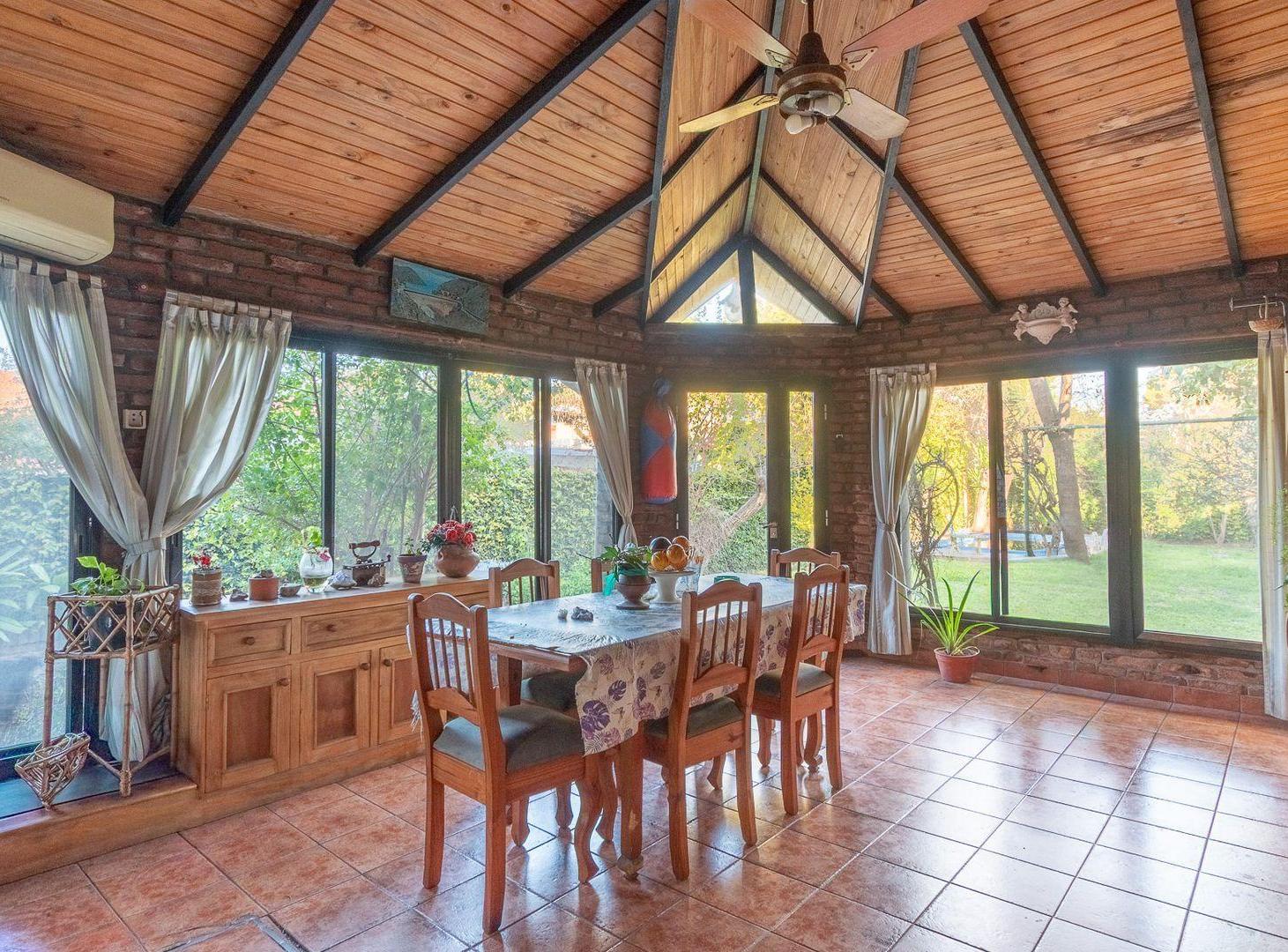 Foto de VENTA PH TIPO CASA HAEDO NORTE C/PILETA Y PARQUE, imagen 4