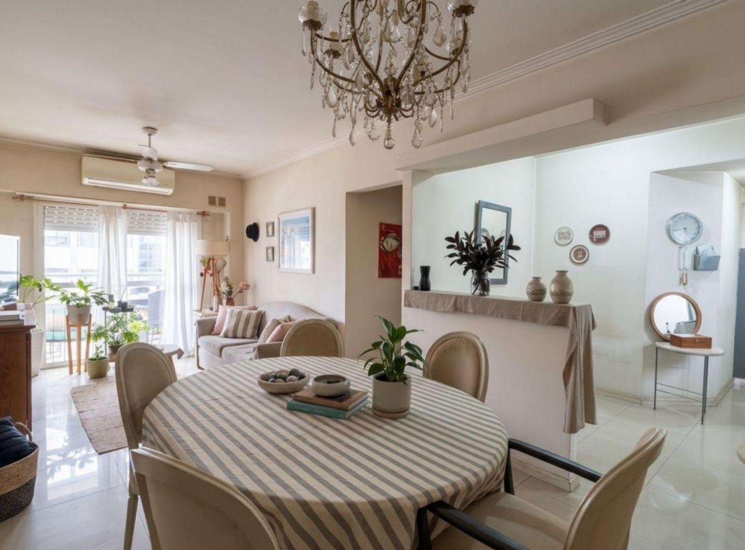 Foto de Venta Depto 3 amb - Lanús Este - Balcón - luminoso, imagen 2