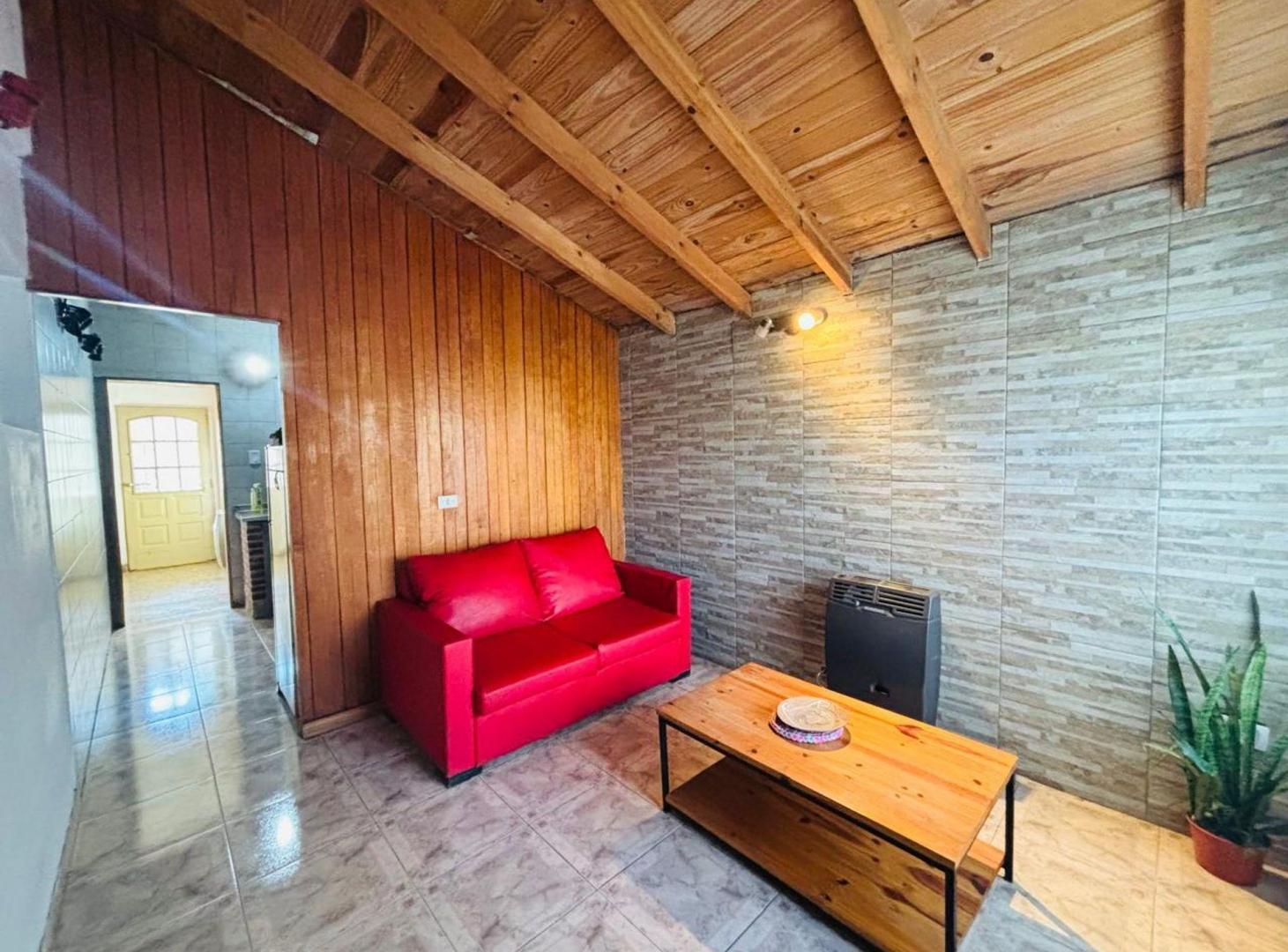 Foto de Venta Casa - 4 amb. - Ituzaingó Norte - Patio, imagen 1