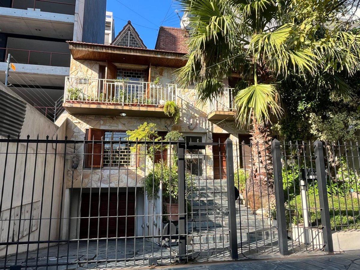 Foto de VENTA TRIPLEX CON COCHERA MORON CENTRO/APTO CRED, imagen 2