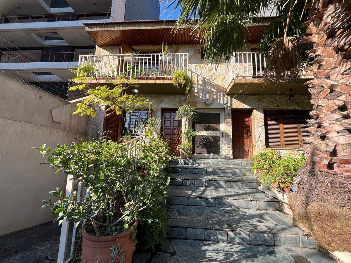 Foto de VENTA TRIPLEX CON COCHERA MORON CENTRO/APTO CRED, imagen 1