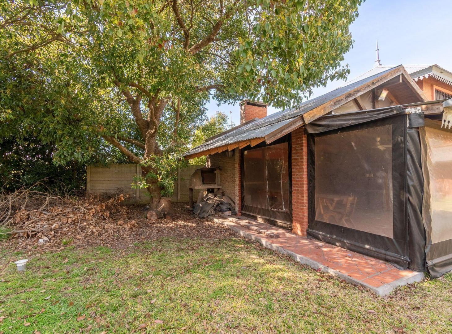 Foto de VENTA QUINTA 4 AMB. QUINCHO-PILETA GRAL RODRIGUEZ, imagen 2