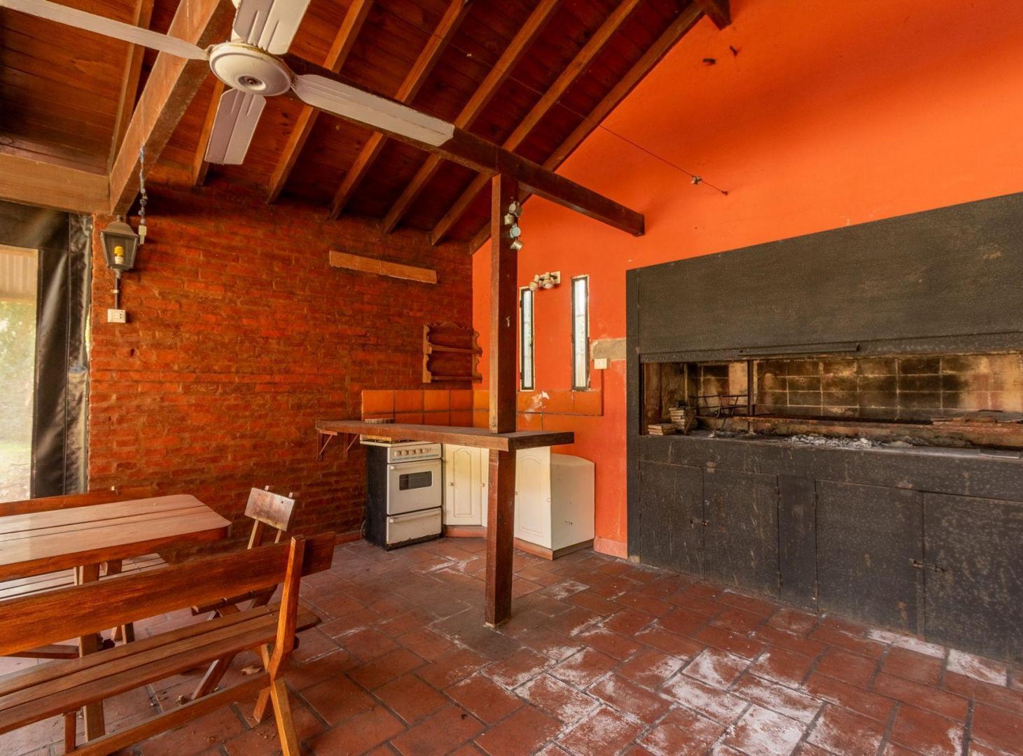 Foto de VENTA QUINTA 4 AMB. QUINCHO-PILETA GRAL RODRIGUEZ, imagen 3