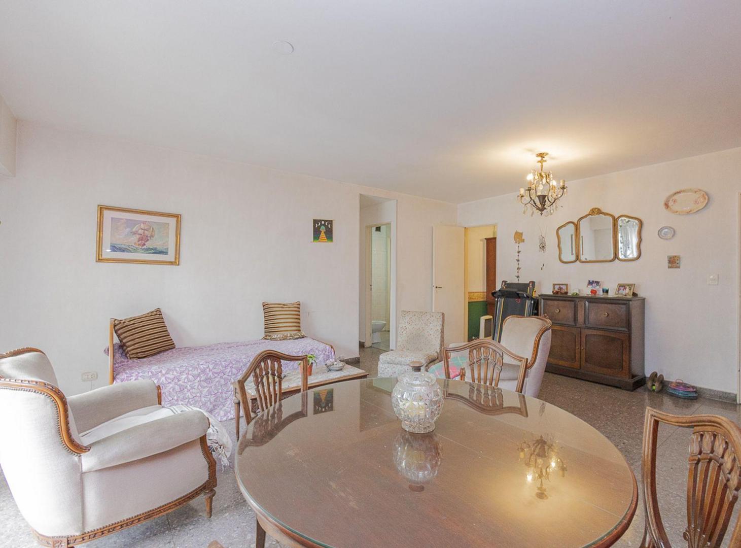 Foto de Venta-Depto 4 amb más depend.-Villa Luro-Balcón, imagen 2