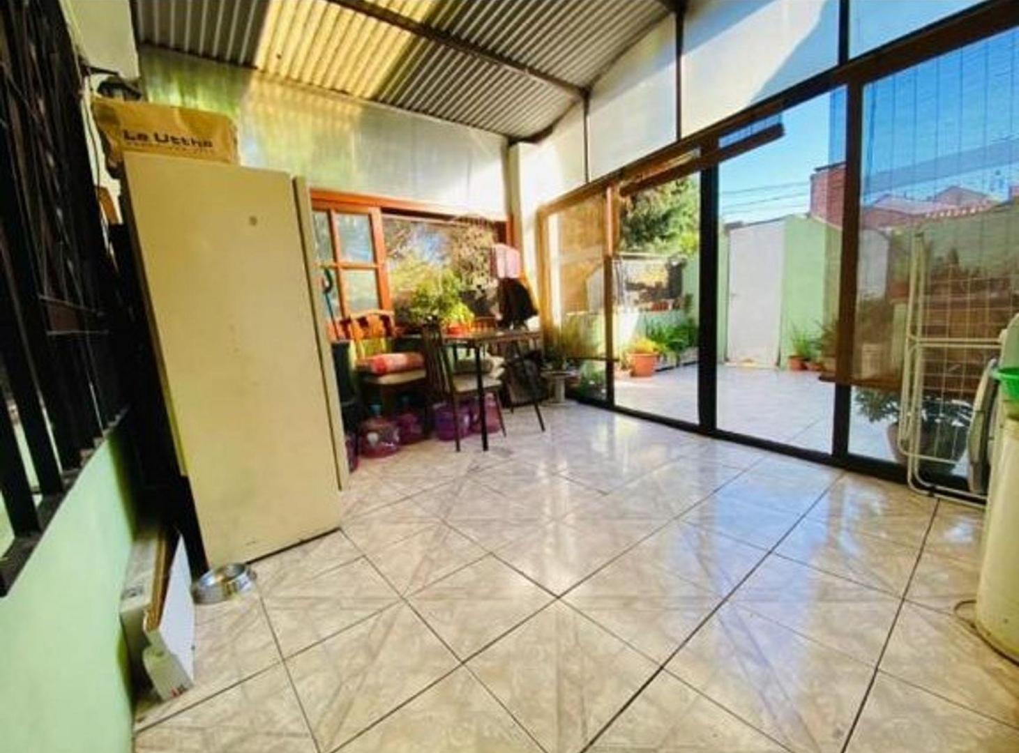 Foto de VENTA CASA + DPTO 6 AMB P. QUIRNO HURLINGHAM, imagen 3