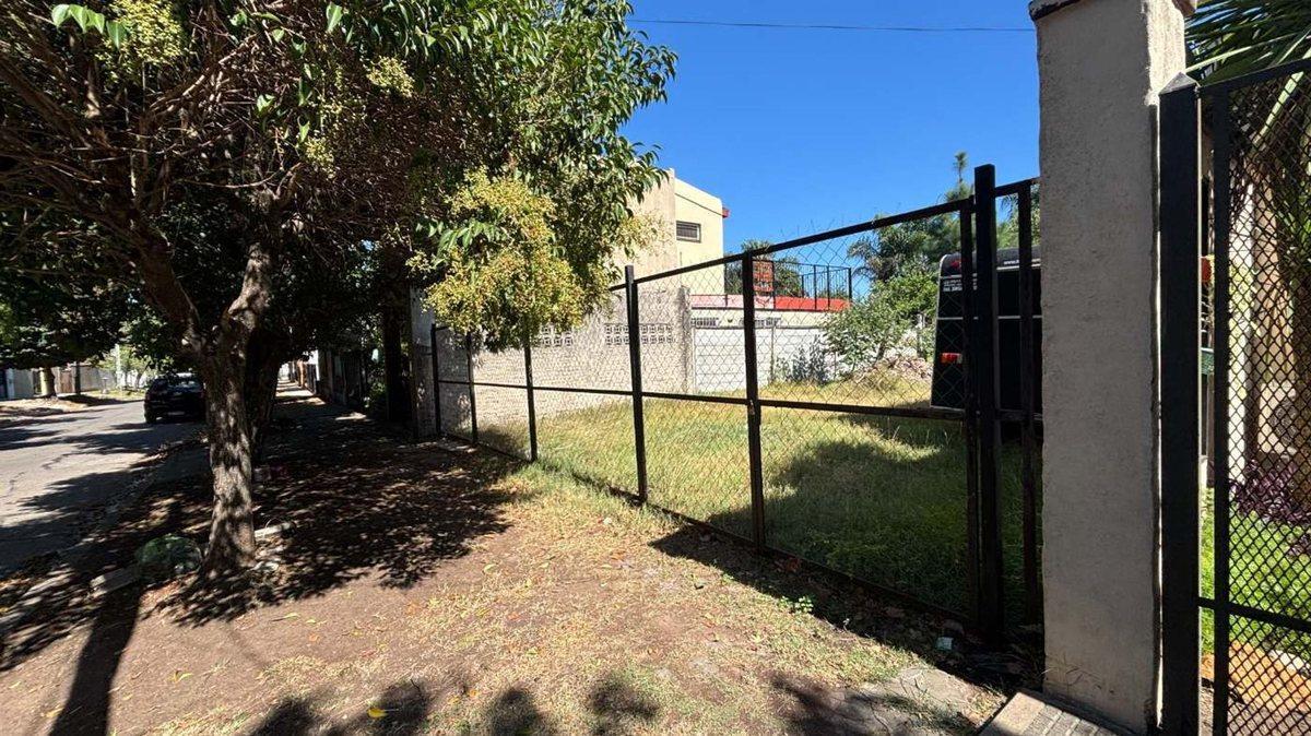 Foto de VENTA IMPECABLE LOTE 300 MTS2 SA PADUA EXC UBICAC, imagen 4