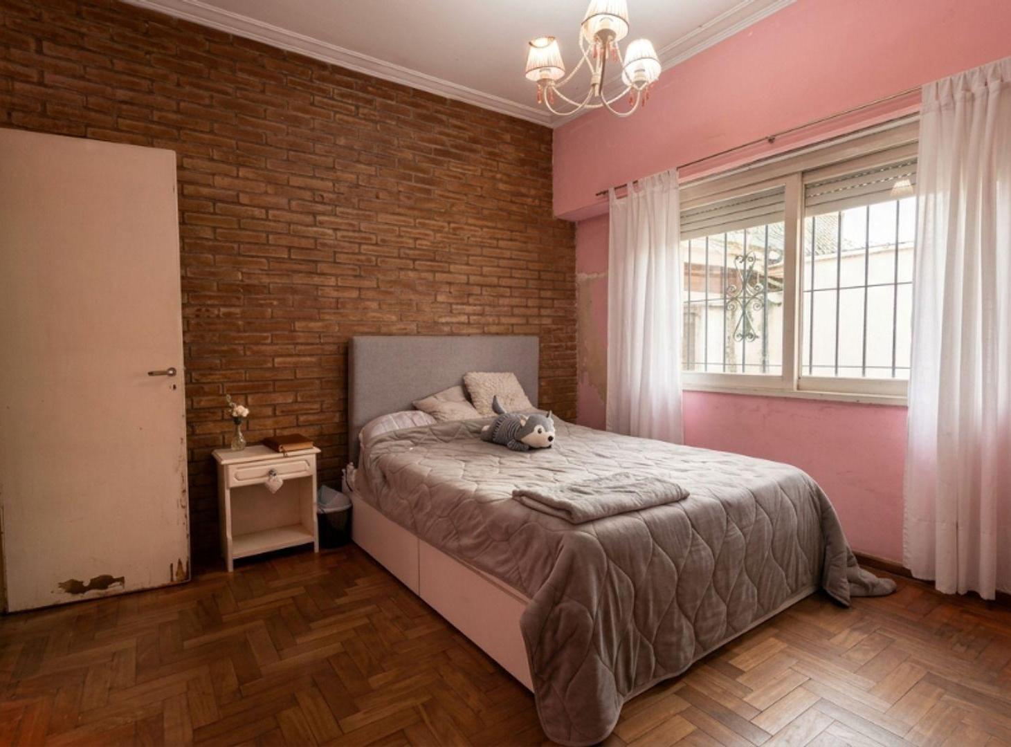 Foto de Venta casa 3 dorm - Hurlingham - Excelente Zona!, imagen 2